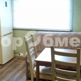 Продажа 1-комн квартиры на вторичном рынке улица Маршала Захарова,  д. 16 к1