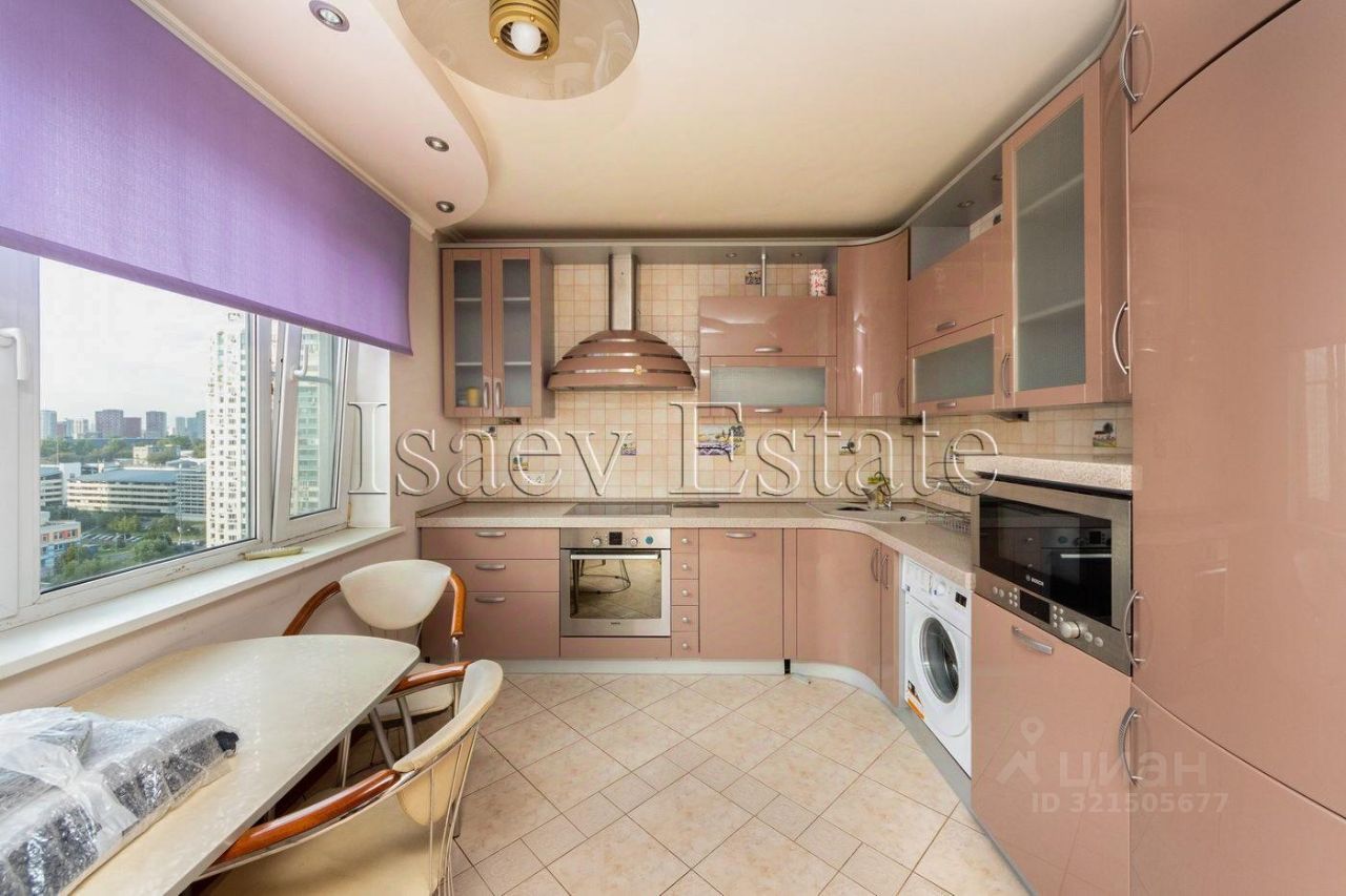 Продажа 3-комн квартиры на вторичном рынке Окская улица, 5К1