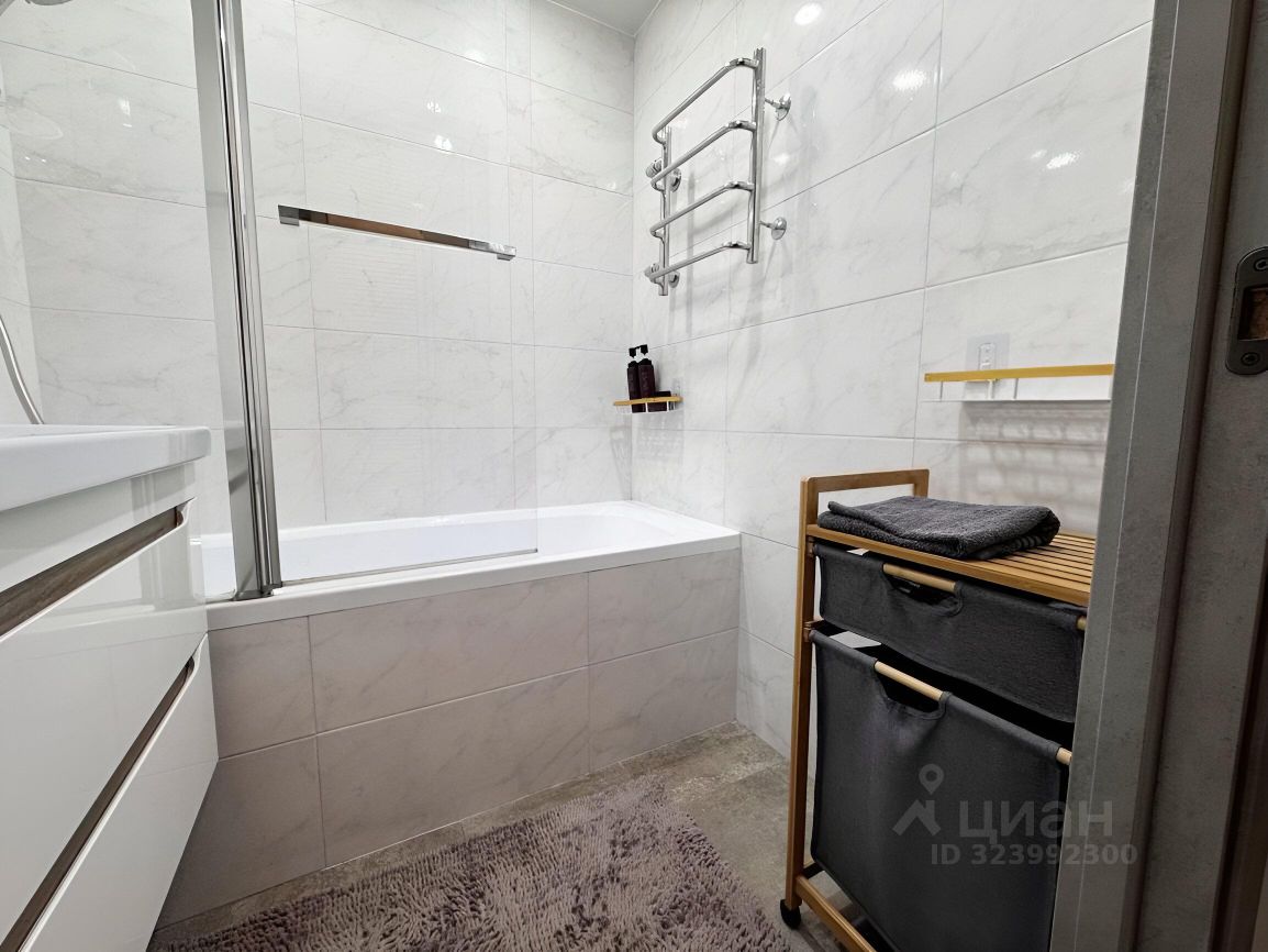 Продажа 2-комн квартиры на вторичном рынке Северный кв-л, д. Сапроново, Купелинка мкр, 3