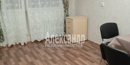 1-комн квартира улица Бадаева,  д. 7