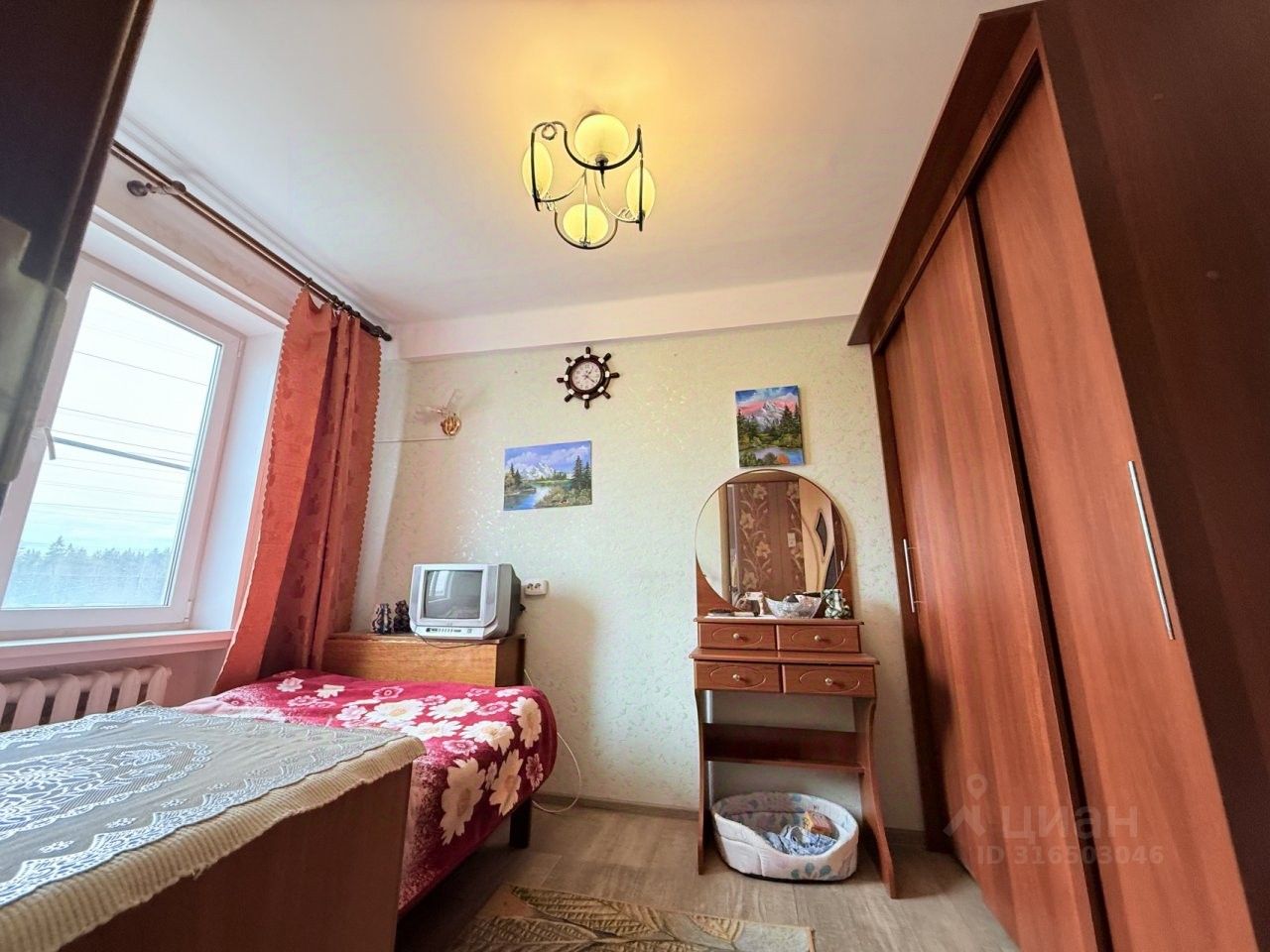 Продажа 2-комн квартиры на вторичном рынке пос. Первомайское, улица Ленина, 63