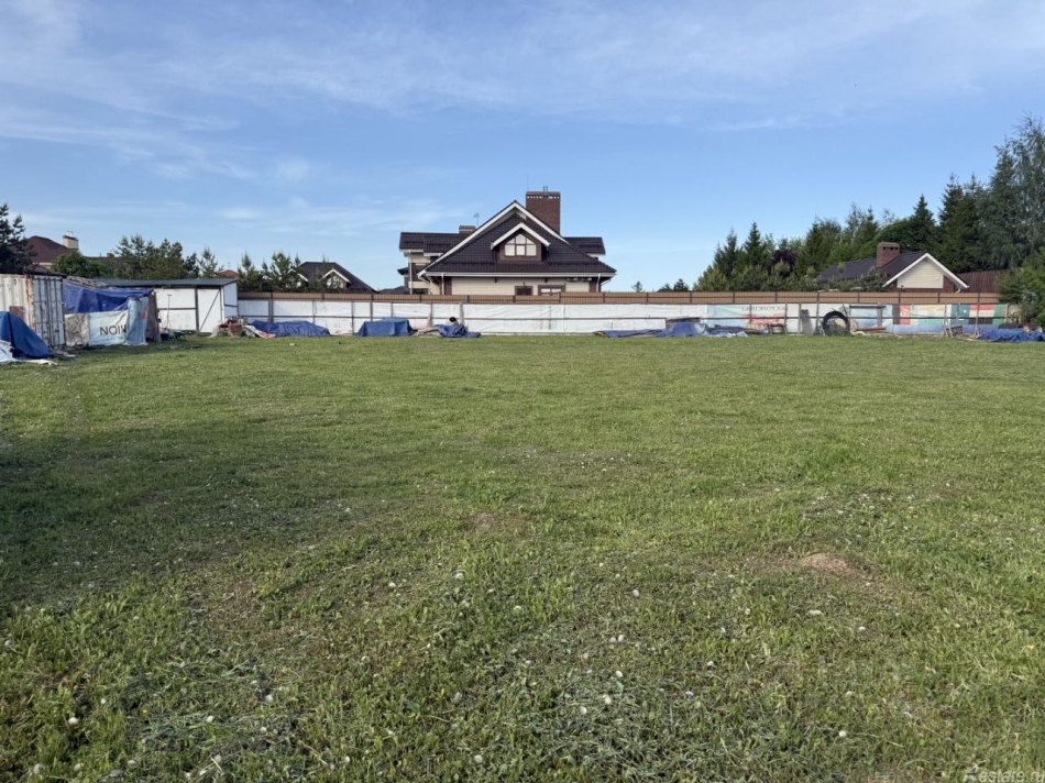 Продажа земли Садовая улица,  д. 8