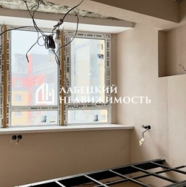 Продажа 1-комн квартиры на вторичном рынке Большеохтинский пр-кт,  д. 15 к3