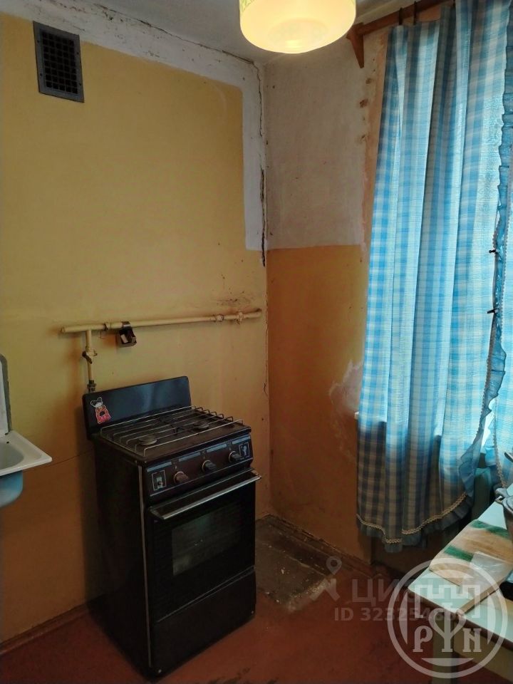 Продажа 2-комн квартиры на вторичном рынке Кронштадт, улица Мануильского, 41