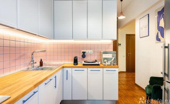 Продажа 2-комн квартиры на вторичном рынке улица Черняховского,  д. 13