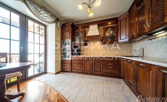 Продажа 4-комн квартиры на вторичном рынке Маршала Жукова пр-кт,  д. 50,  к. 2