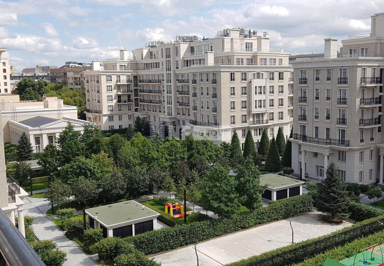 Продажа 4-комн квартиры на вторичном рынке улица Ефремова, 19к4