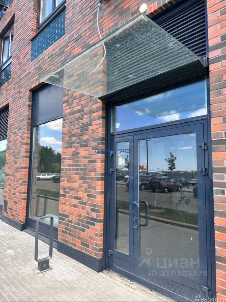 Продажа торгового помещения Стожарова ул,  д. 11
