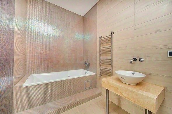 Продажа 4-комн квартиры на вторичном рынке Новое Лапино кп, д. Лапино