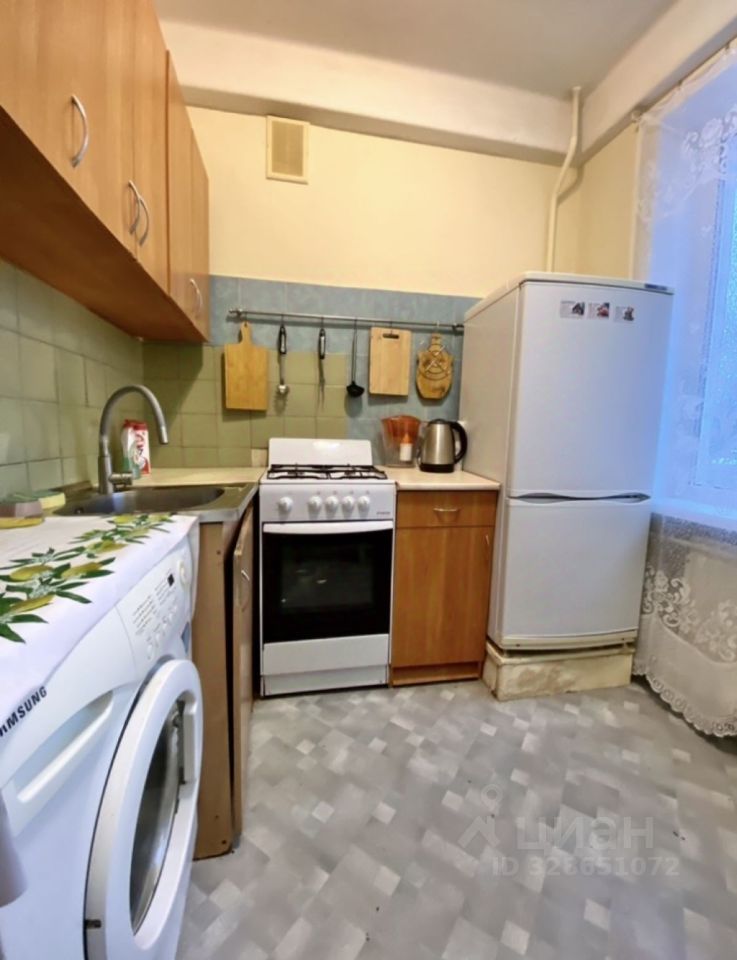 Продажа 1-комн квартиры на вторичном рынке проспект Ветеранов, 92