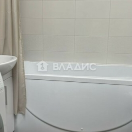 Продажа 1-комн квартиры на вторичном рынке Верхне-Каменская улица,  д. 3 к1