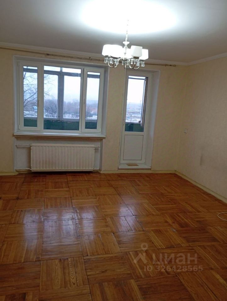 Продажа 3-комн квартиры на вторичном рынке проспект Королева, 31к1Д