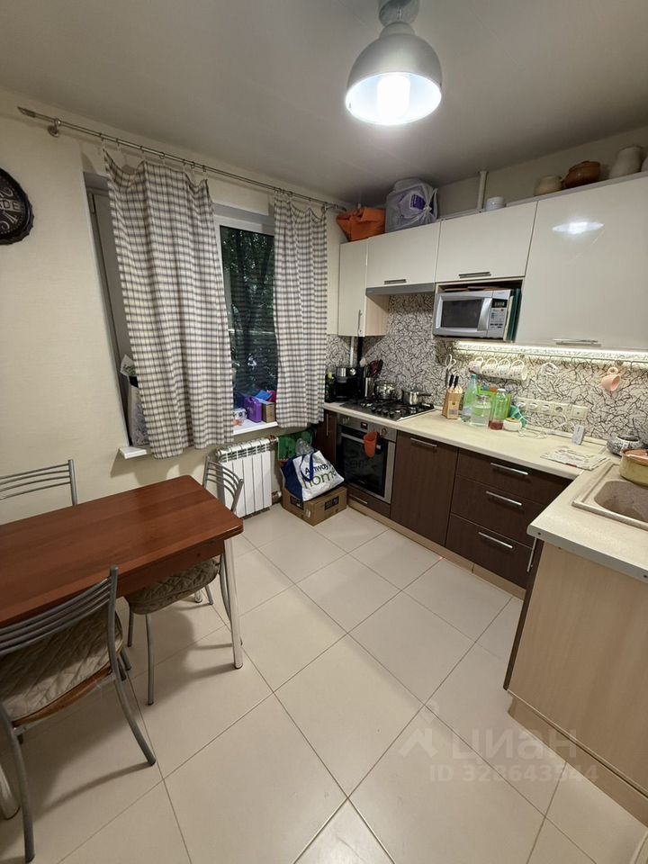 Продажа 3-комн квартиры на вторичном рынке Наличная улица, 36К3