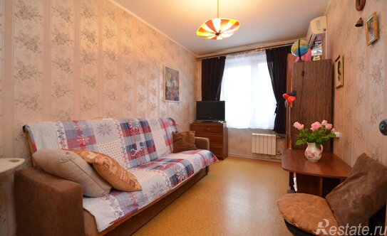 Продажа 3-комн квартиры на вторичном рынке ул Декабристов,  д. 21А