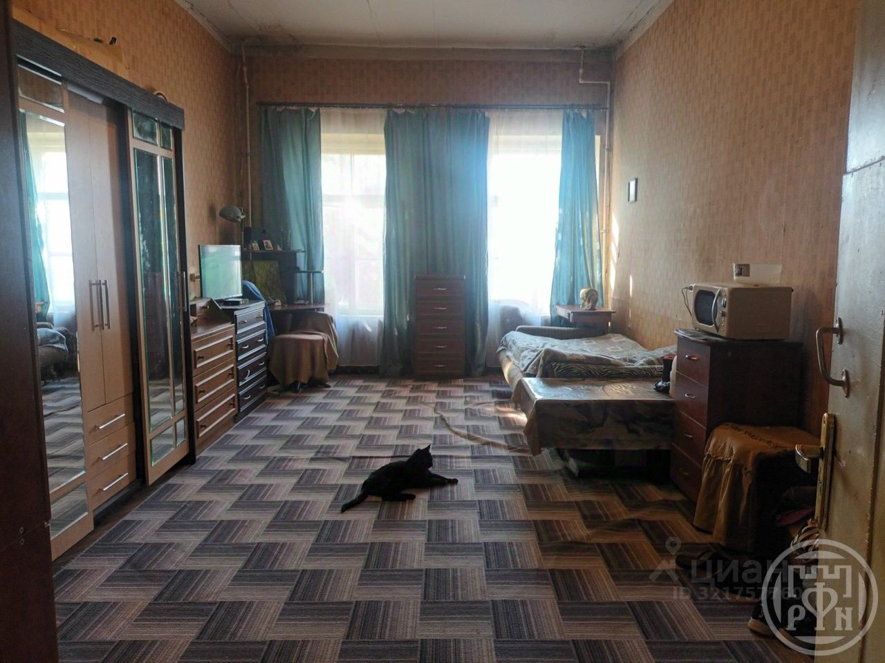 Продажа 4-комн квартиры на вторичном рынке Кронштадт, улица Велещинского, 12