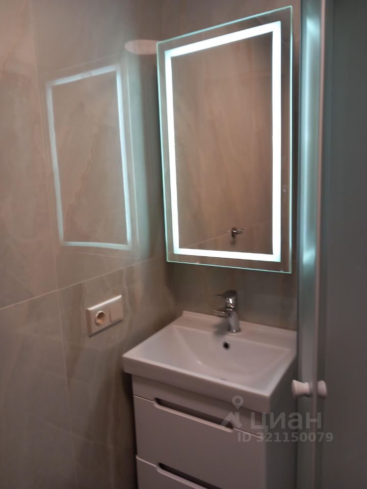 Продажа 1-комн квартиры на вторичном рынке Поклонная улица, 12