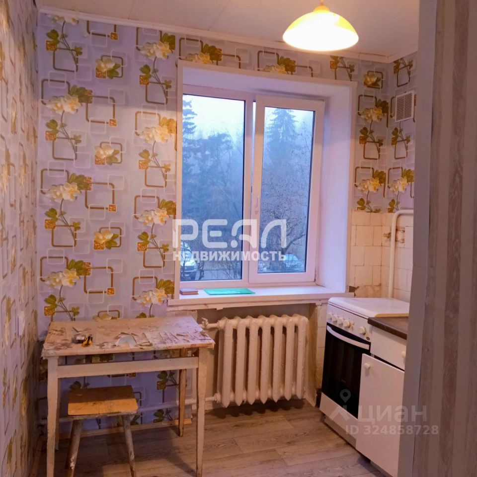 Продажа 2-комн квартиры на вторичном рынке Гатчина, улица Профессора Русинова, 18