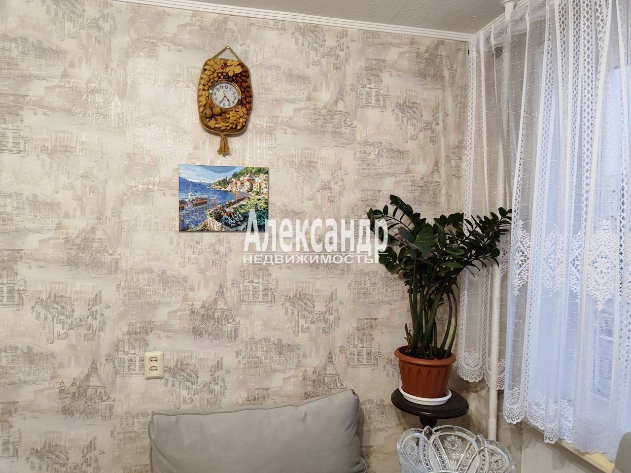 Продажа 2-комн квартиры на вторичном рынке д. Пеники, улица Новая, 13