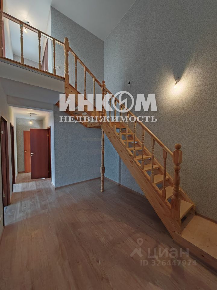 Продажа 4-комн квартиры на вторичном рынке Тучково пгт, улица Комсомольская, 14с3