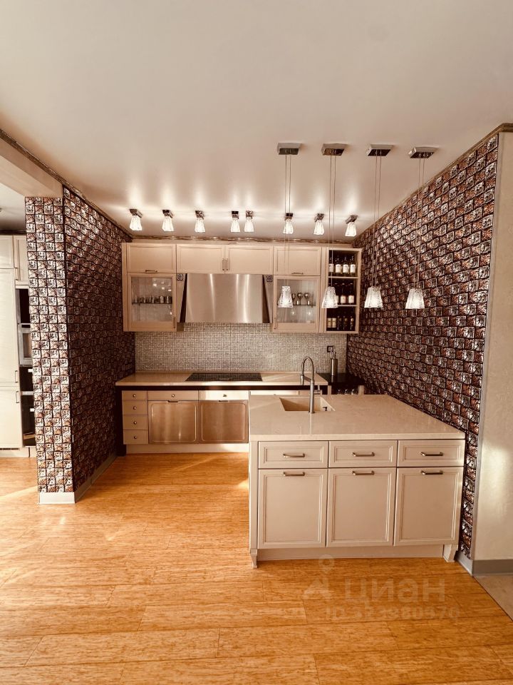 Продажа 2-комн квартиры на вторичном рынке Рублевское шоссе, 70к5