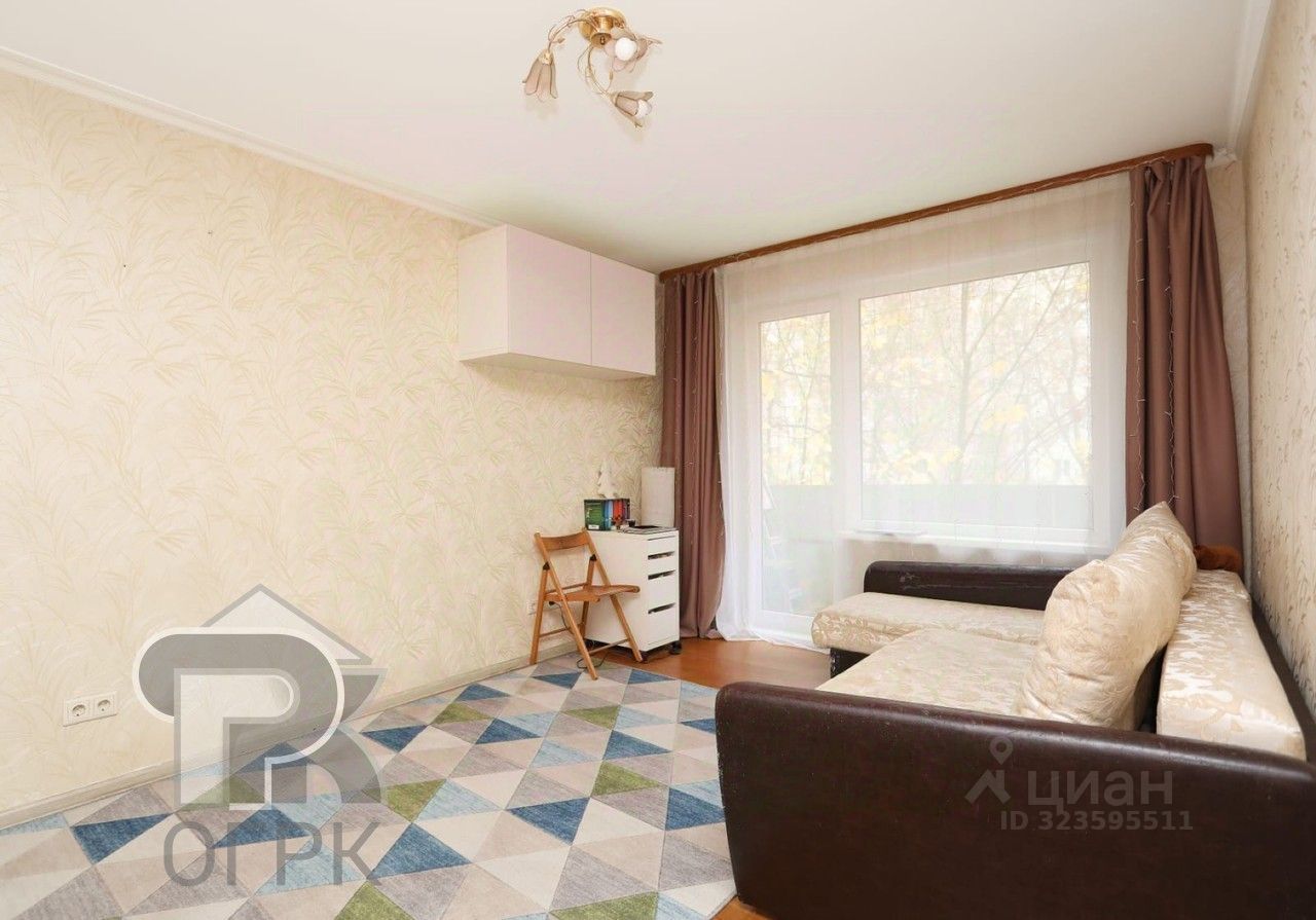 Продажа 2-комн квартиры на вторичном рынке Матвеевская улица, 42К2