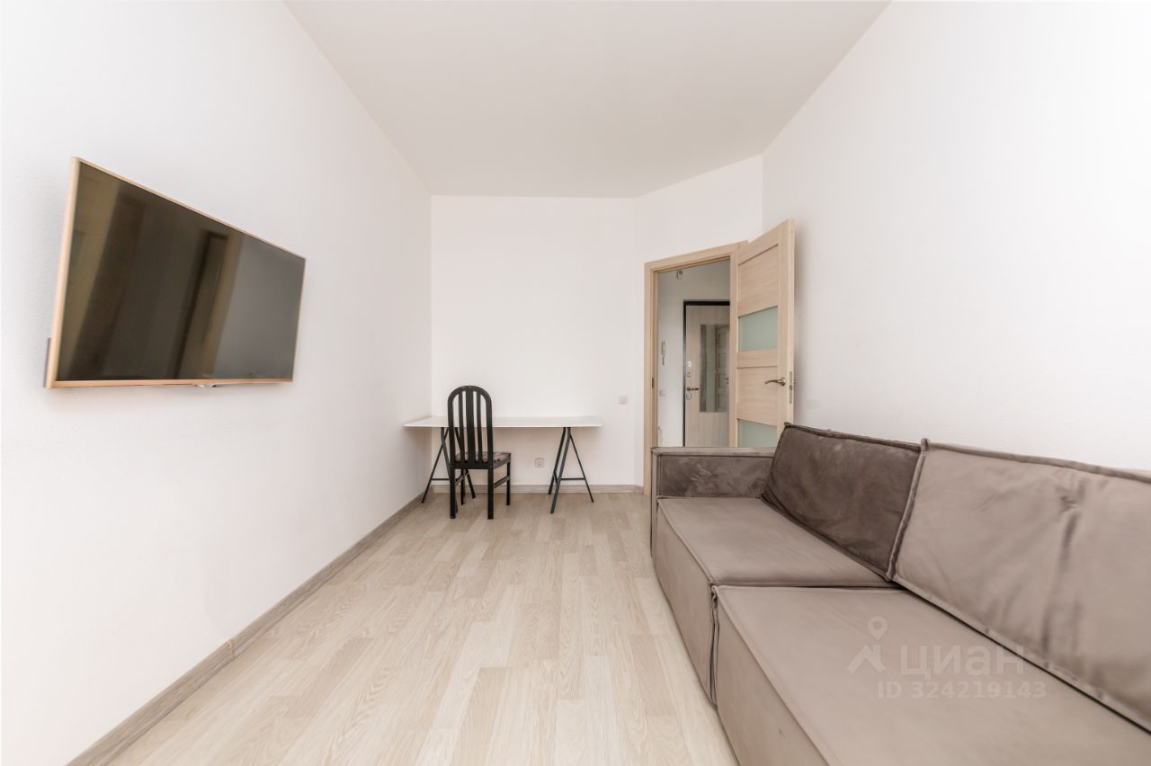 Продажа 1-комн квартиры на вторичном рынке Днепропетровская улица, 65