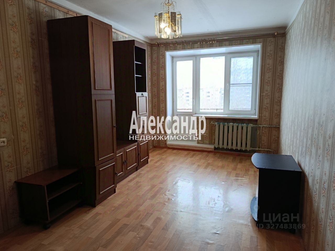 Продажа 1-комн квартиры на вторичном рынке пос. Мга, проспект Комсомольский, 64