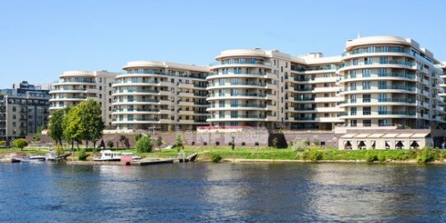4-комн квартира Вязовая улица,  д. 8