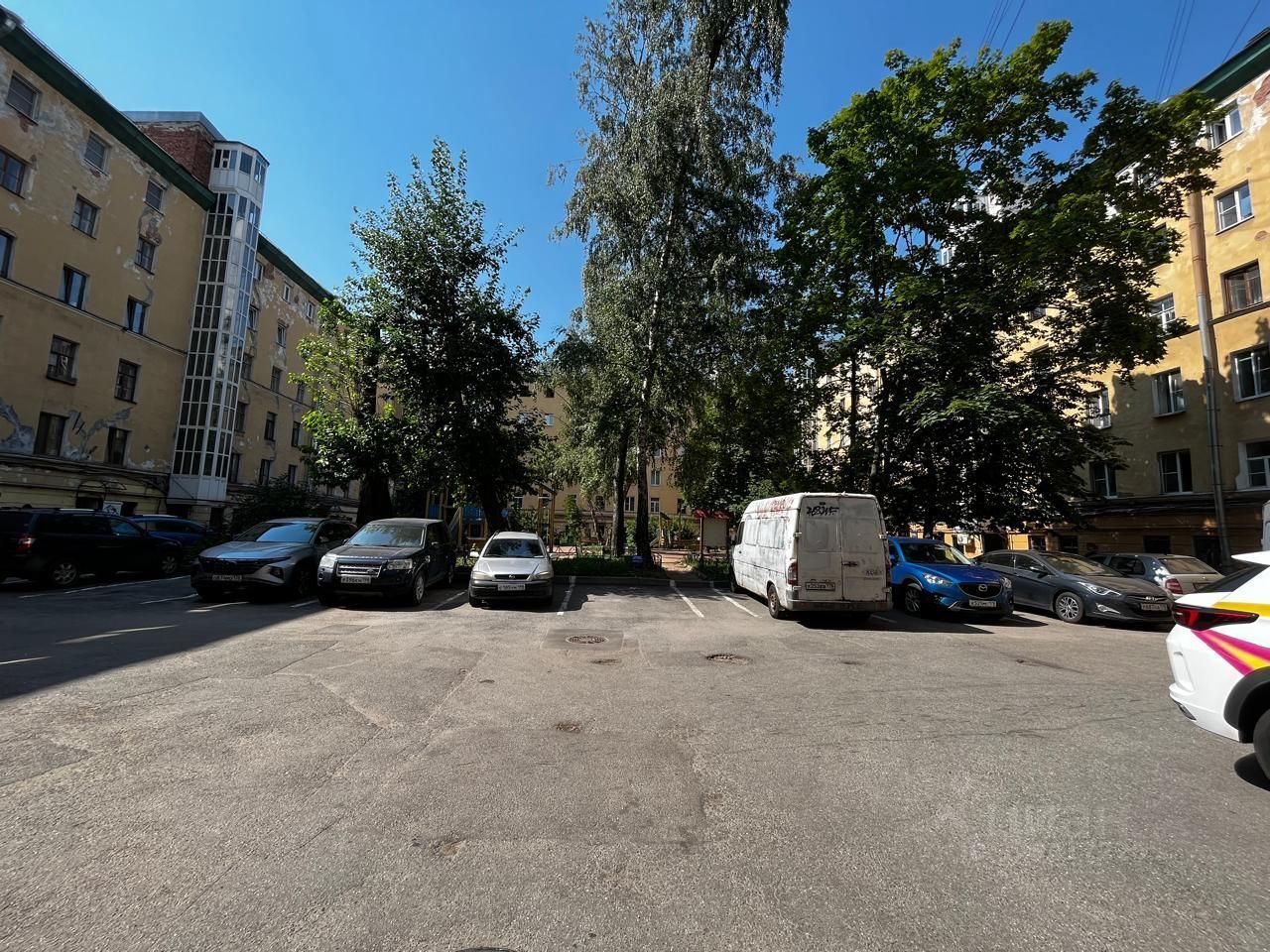 Продажа 3-комн квартиры на вторичном рынке Московский пр-кт,  д. 7Б
