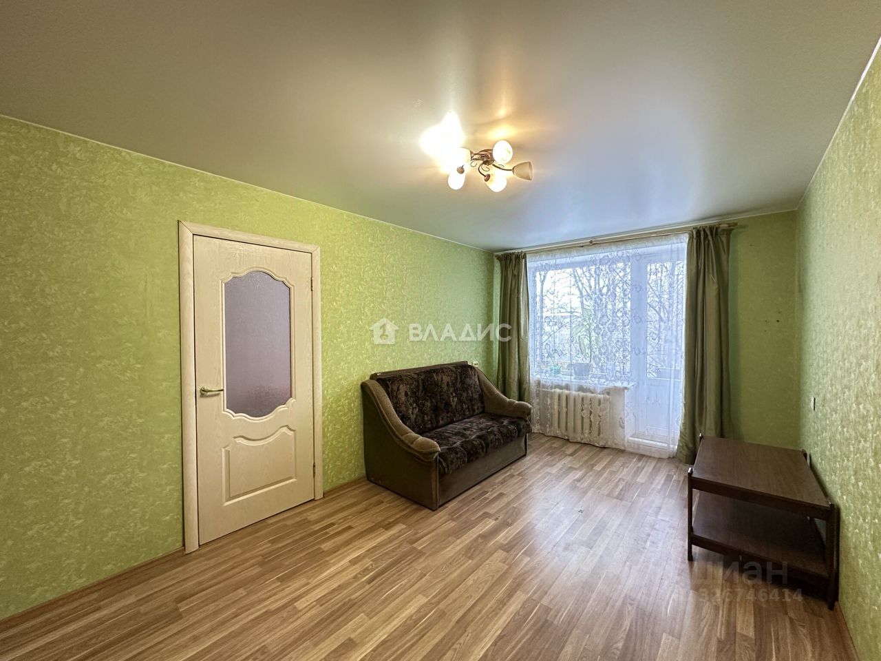 Продажа 2-комн квартиры на вторичном рынке проспект Тореза, 82
