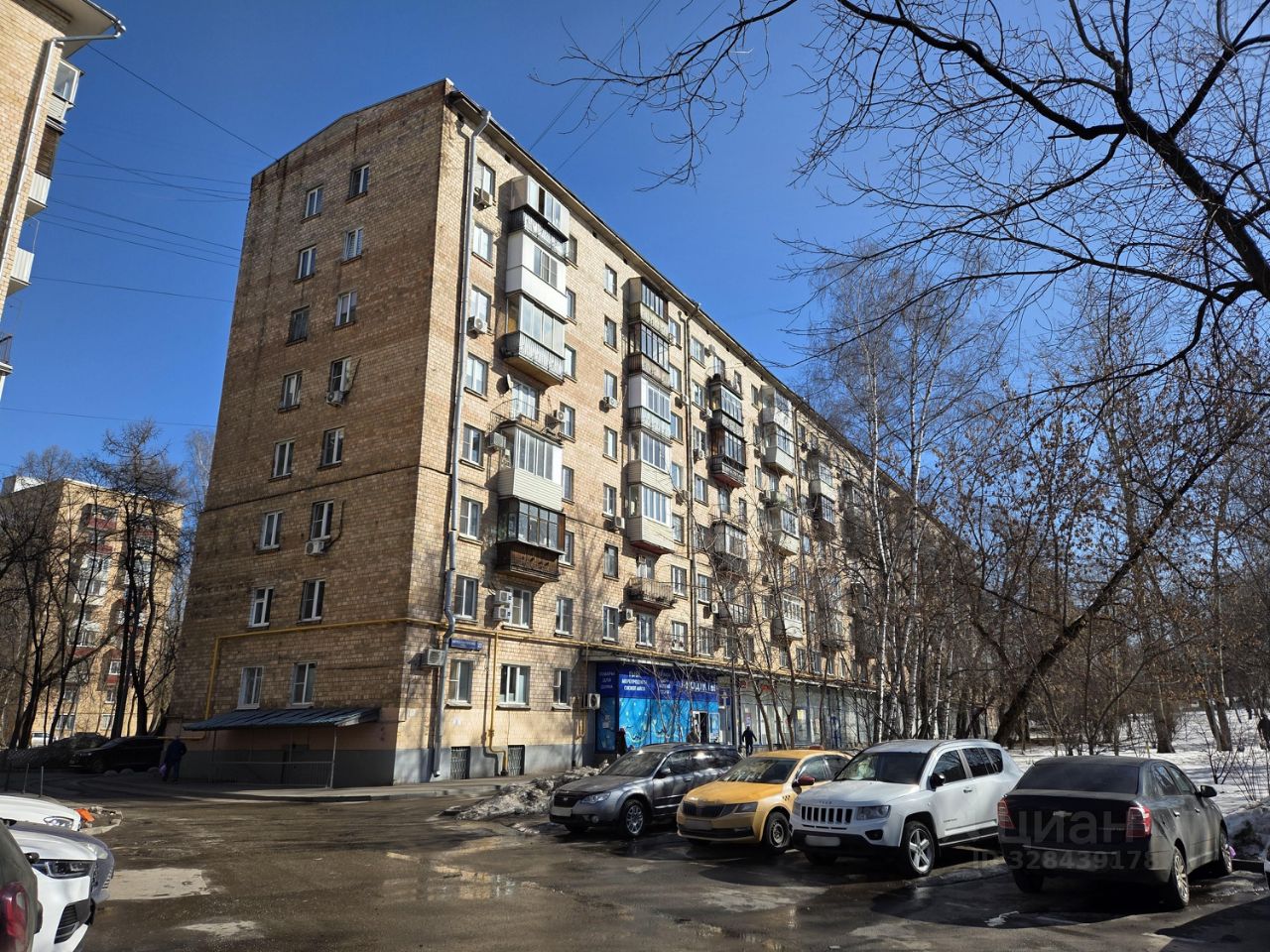 Продажа 2-комн квартиры на вторичном рынке улица Бориса Галушкина, 23