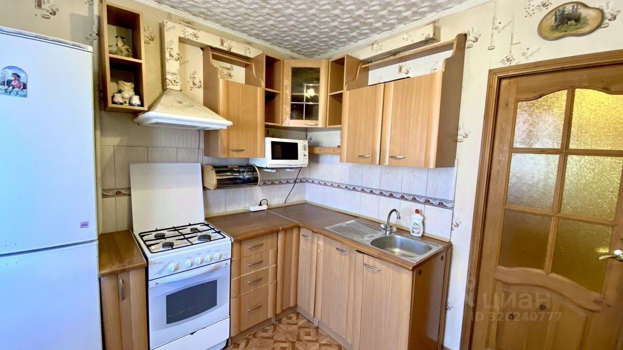 Продажа 2-комн квартиры на вторичном рынке Шлиссельбург, улица Староладожский канал, 26