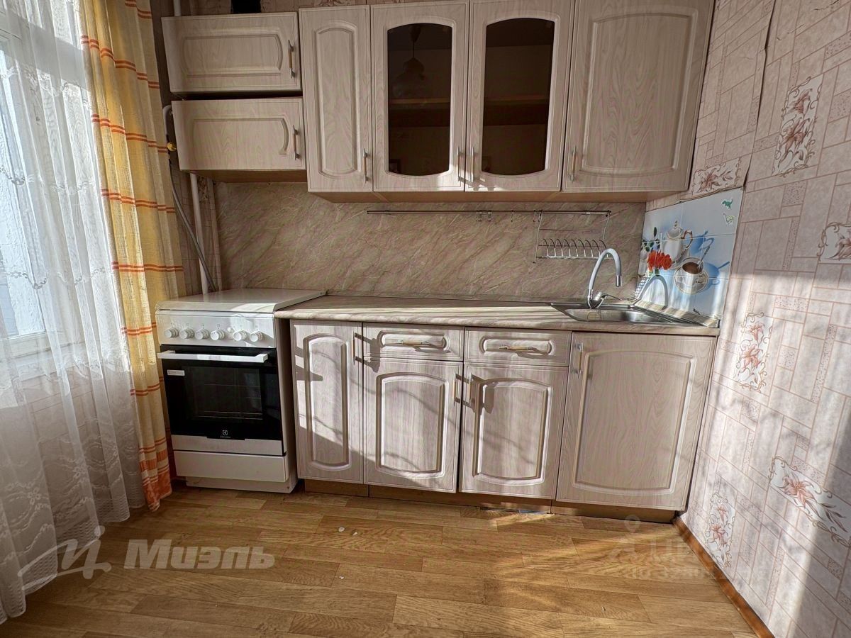 Продажа 2-комн квартиры на вторичном рынке Подрезково мкр, улица Мира, 4