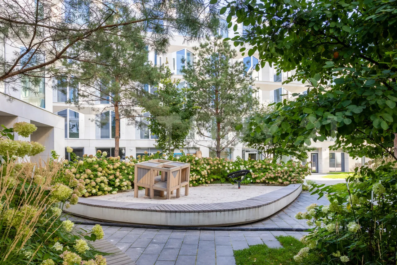 Продажа 2-комн квартиры на вторичном рынке Садовническая улица, 82