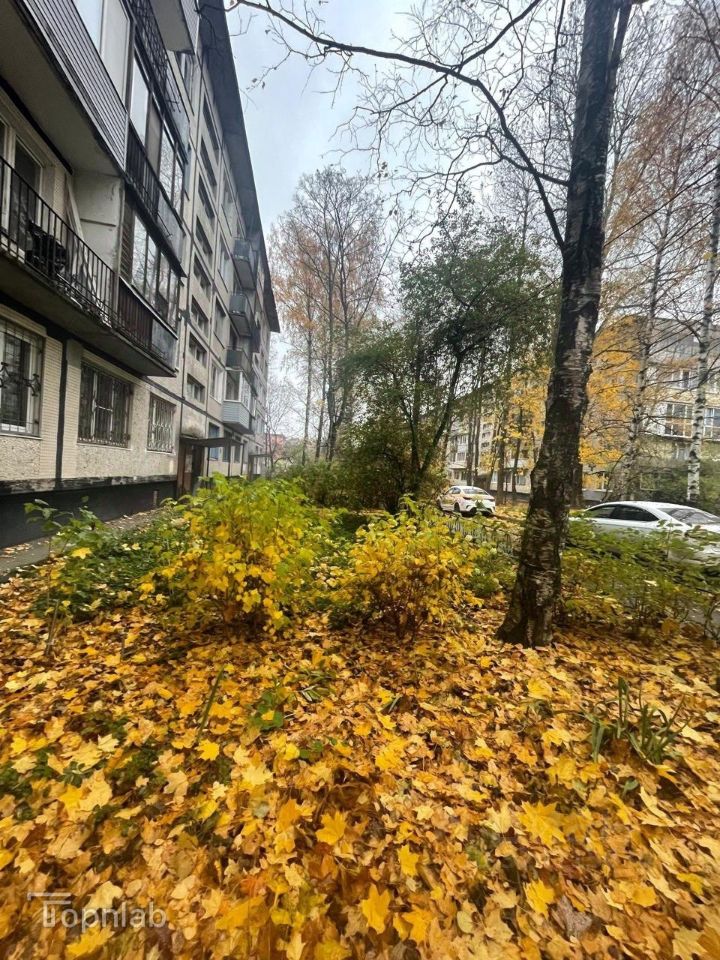 Продажа 2-комн квартиры на вторичном рынке Альпийский переулок, 19К1