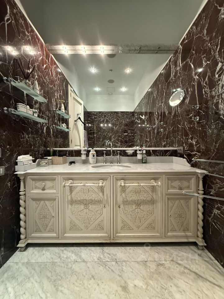 Продажа 3-комн квартиры на вторичном рынке улица Арбат, 51С1