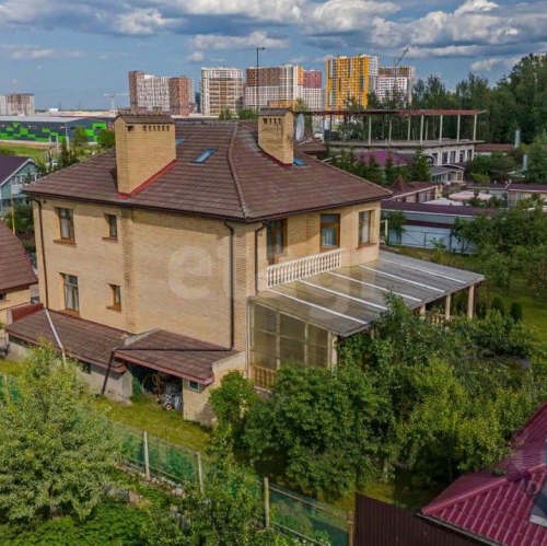 Коттедж/дом Новосаратовка, Полевая улица,  д. 35А