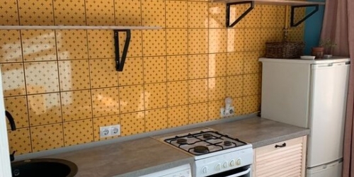 2-комн квартира улица Академика Комарова,  д. 7В
