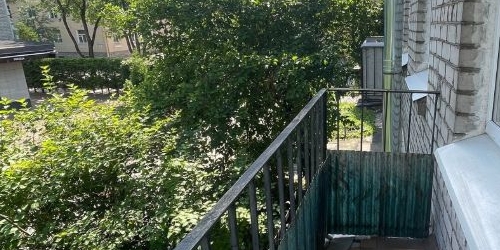 2-комн квартира пос. Металлострой, улица Максима Горького, 2