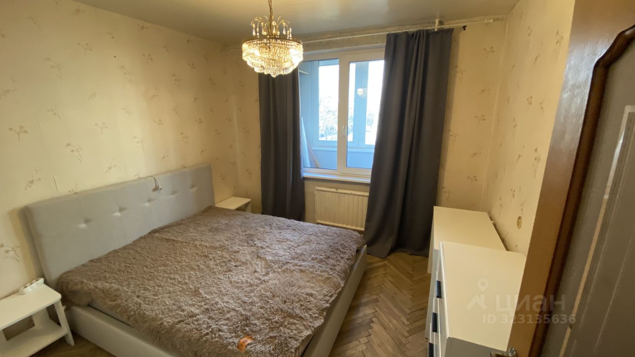 Продажа 3-комн квартиры на вторичном рынке проспект Славы, 35К1