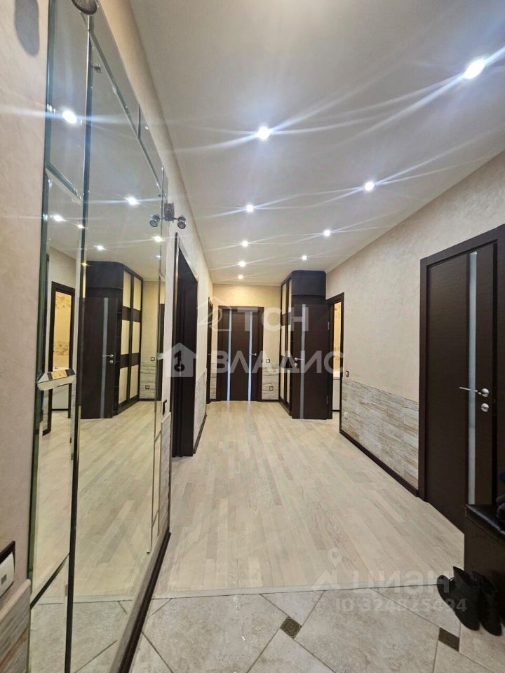 Продажа 3-комн квартиры на вторичном рынке Юбилейный мкр, улица Маяковского, 4