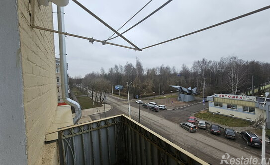 Продажа 2-комн квартиры на вторичном рынке район Левобережный, Центральная улица,  д. 1/11