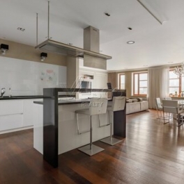 Продажа 3-комн квартиры на вторичном рынке Саввинская набережная,  д. 9