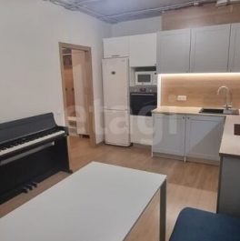 Продажа 2-комн квартиры на вторичном рынке Планерная улица,  д. 89