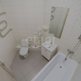 Продажа 2-комн квартиры на вторичном рынке Новогорелово, улица Современников,  д. 17 к1