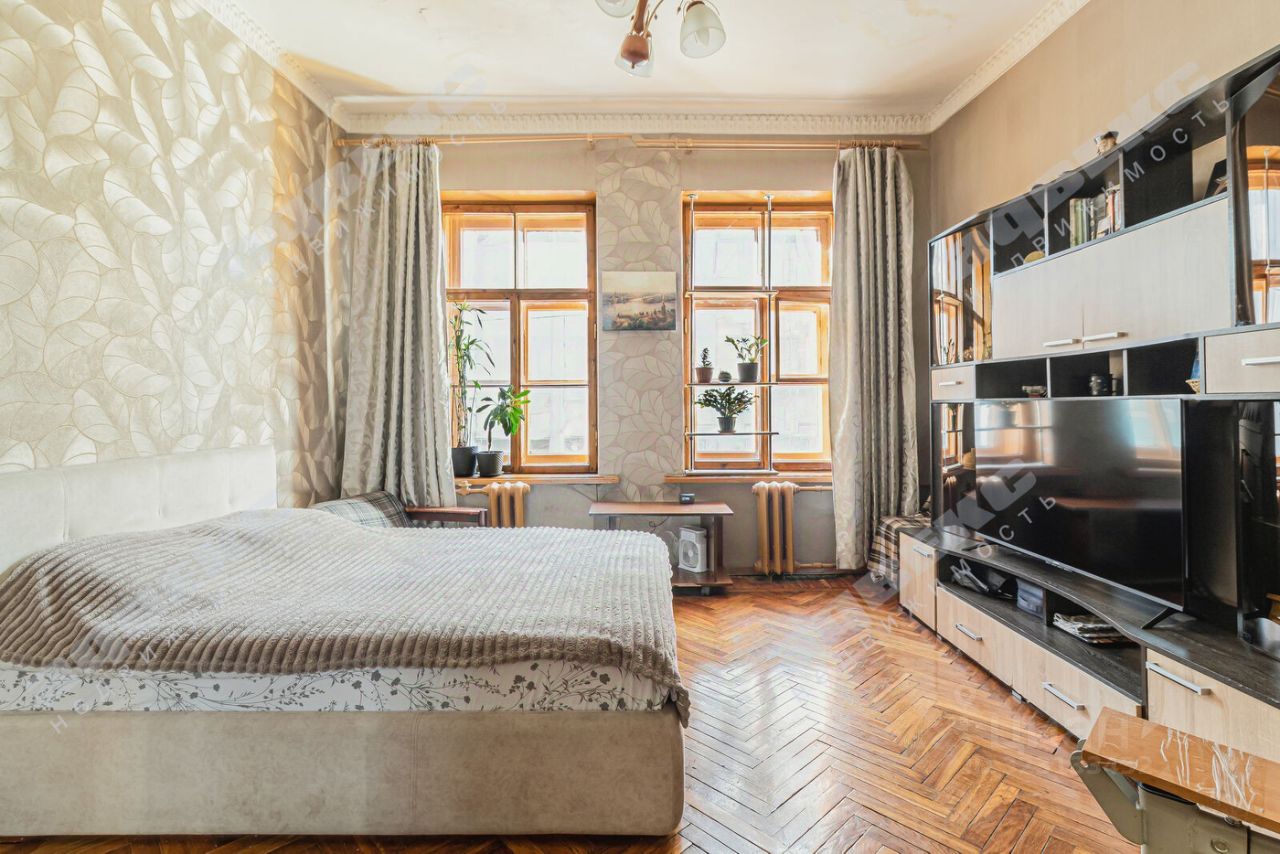 Продажа 3-комн квартиры на вторичном рынке Верейская улица, 28