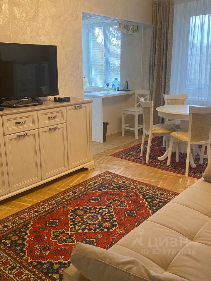 Аренда 2-комн квартиры на вторичном рынке Доброслободская улица, 16К2