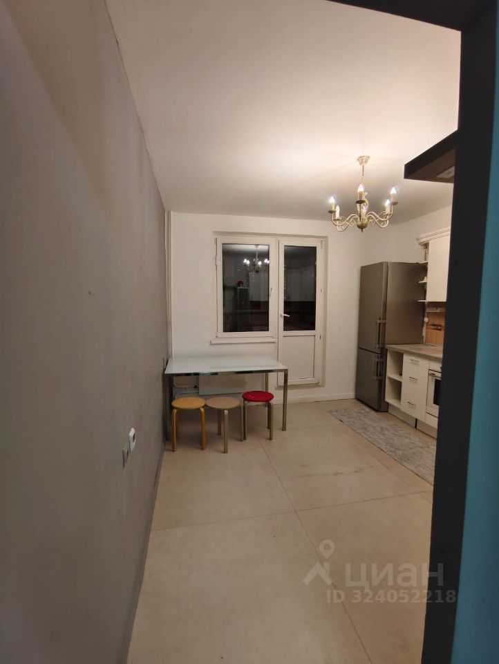 Аренда 2-комн квартиры на вторичном рынке Химки, улица Родионова, 3