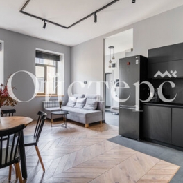 Продажа 2-комн квартиры на вторичном рынке улица Маяковского,  д. 42