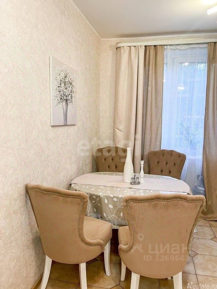 Продажа 2-комн квартиры на вторичном рынке Неманский проезд,  д. 11